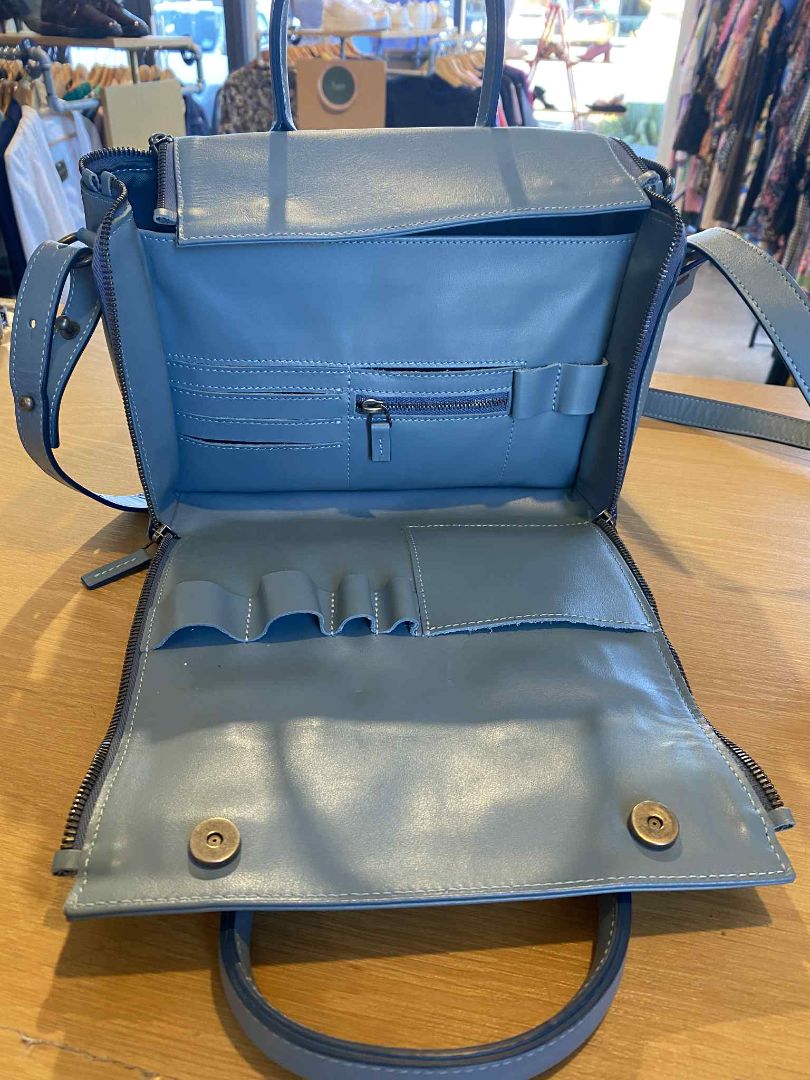 Blue This is Ground Bag, 25cm x 15cm x 12cm