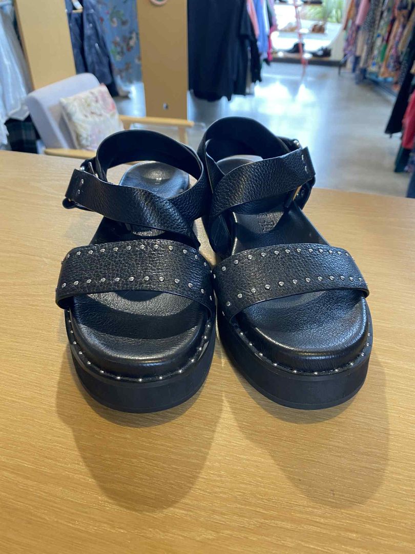 Black Mi Piaci Sandals, 39
