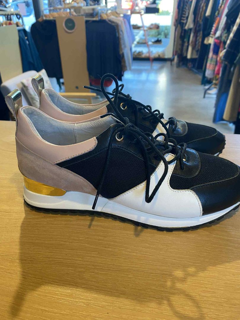 Back & Pink Minx Shoes, 39