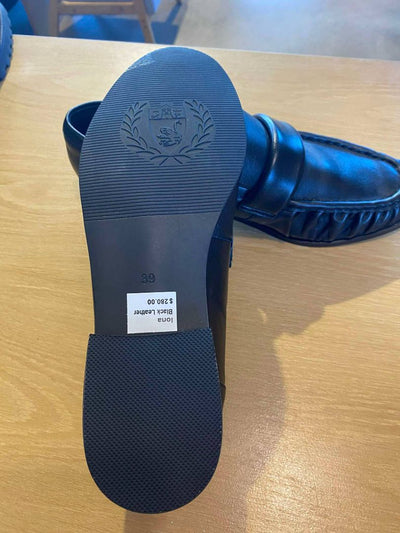 BNWT Black Mi Piaci Shoes, 39