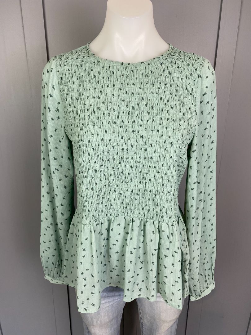 BNWT Green MSCH Tops, S,L