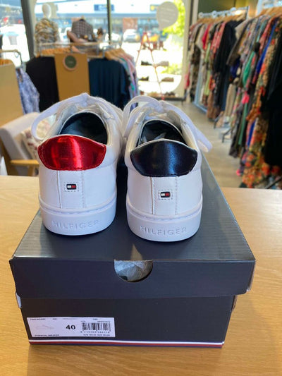 BNWT White Tommy Hilfiger Shoes, 40