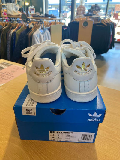 BNWT Off White ADIDAS Shoes, 40