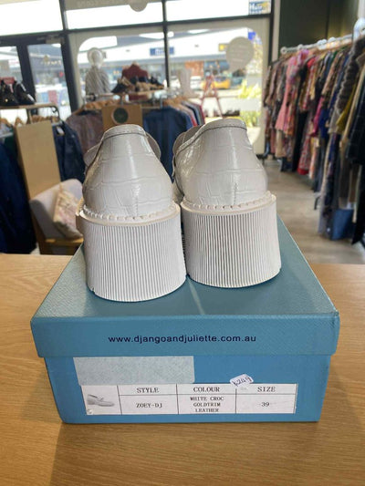BNWT White Django and Juliette Shoes, 39