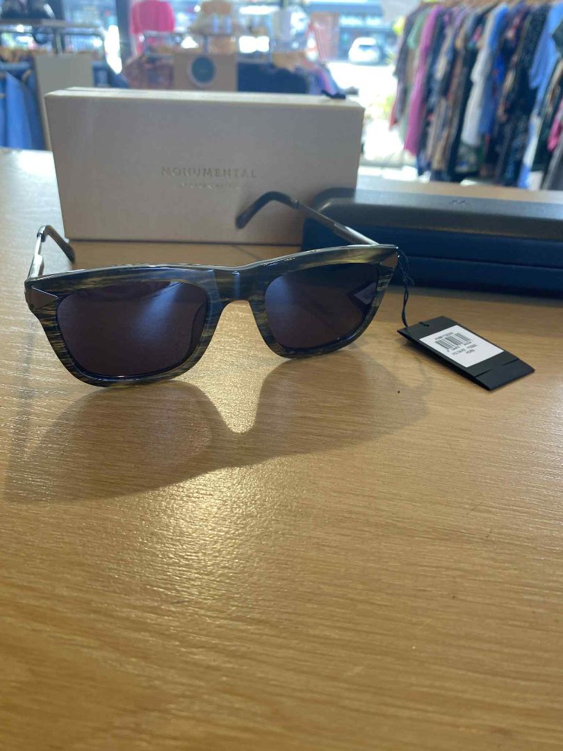 BNWT Green & Black Karen Walker Sunglasses