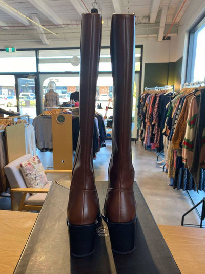 BNWT Tan Mi Piaci Boots, 38
