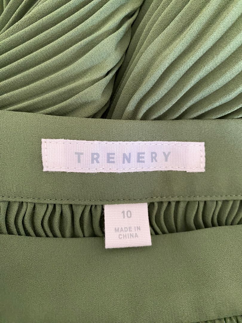 Green Trenery Dress, 10