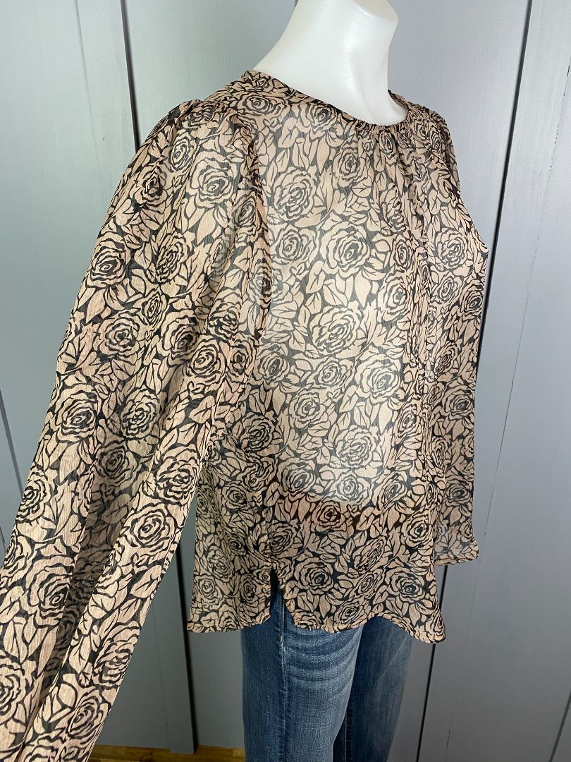 Blush & Black floral print By Rosa Top, 10