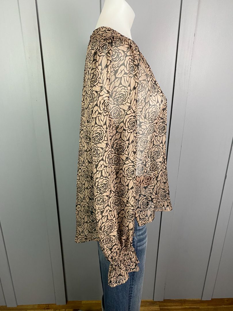 Blush & Black floral print By Rosa Top, 10