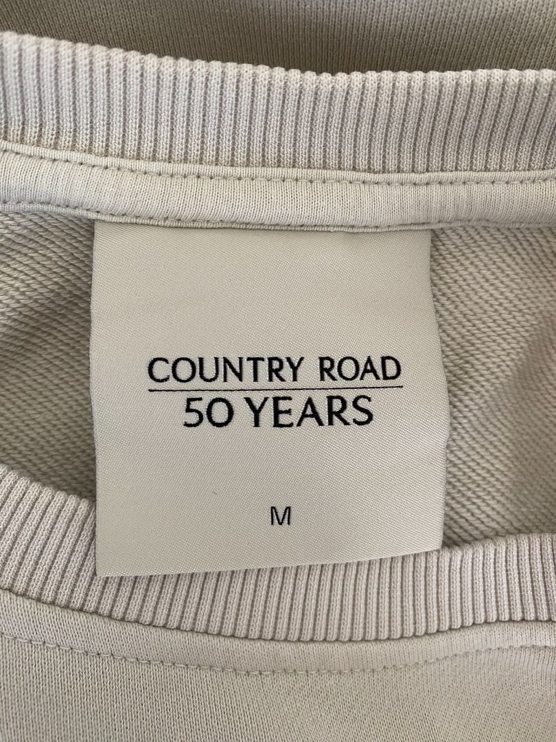 Beige Country Road Sweatshirt, M