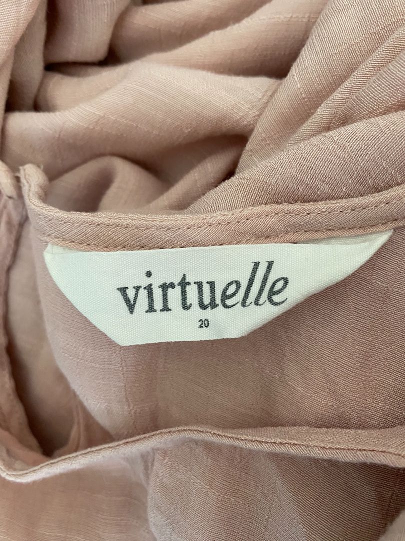 Pink Virtulle Tops, 20