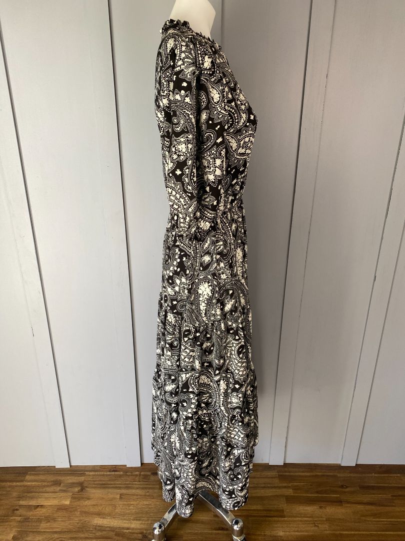 Black & White Paisley Seeking Lola Dress, 8
