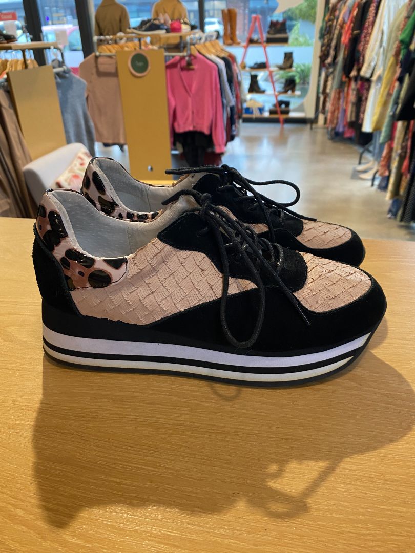 Multi Minx Shoes, 38