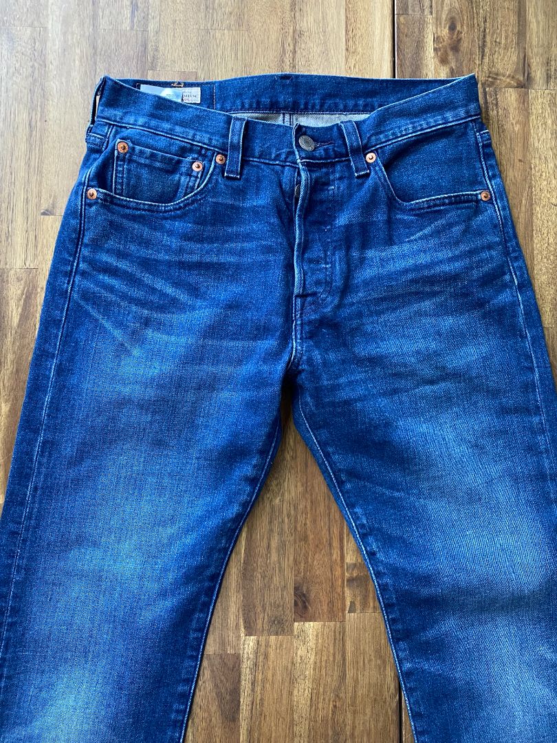 Blue Levis Jeans, 28