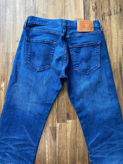 Blue Levis Jeans, 28