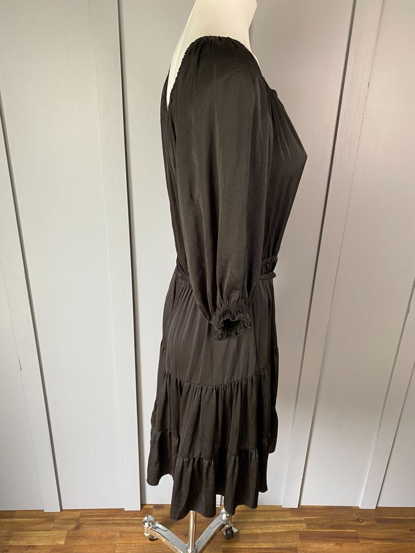 BNWT Black Whistle Dress, 12