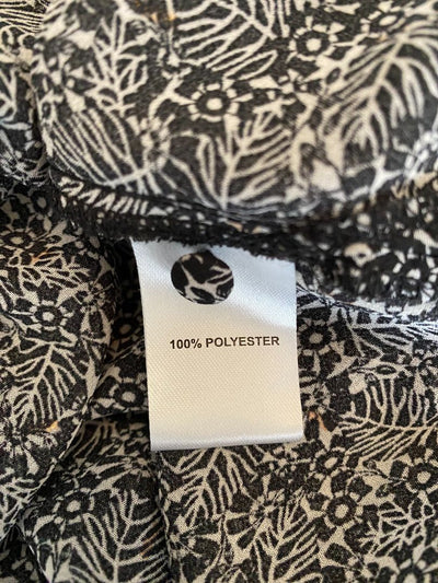 Black & White print Seeking Lola Top, 10