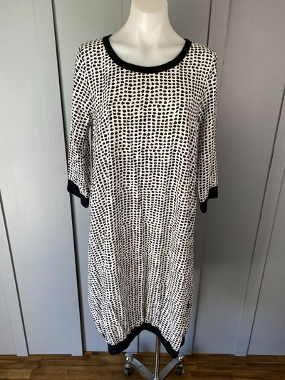 Black & White Jelicoe Tunic, 16