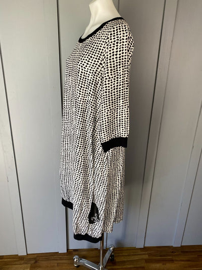 Black & White Jelicoe Tunic, 16