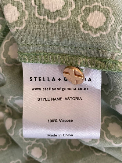 BNWT Green & White print Stella + Gemma Dress, 12