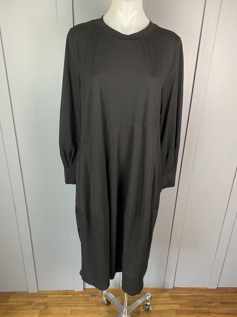 Black Jigsaw Dress, M