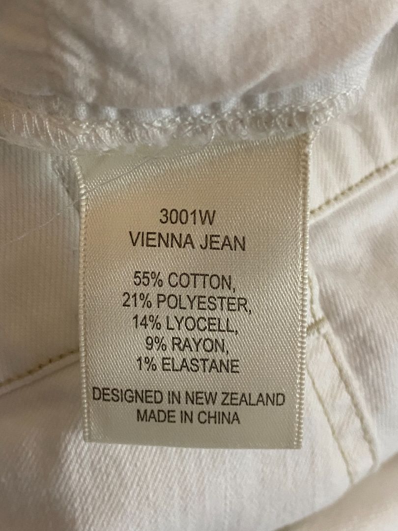 BNWT White Lania the label Jeans, 8