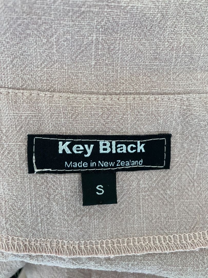 Pink Key Black Jackets, 14