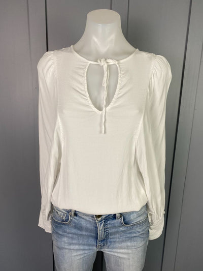 White Fate + Becker Tops, 8