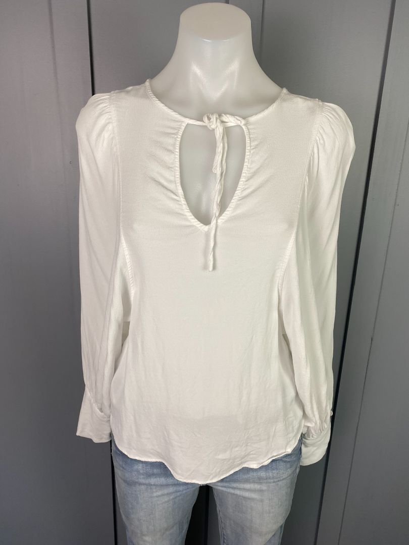 White Fate + Becker Tops, 8