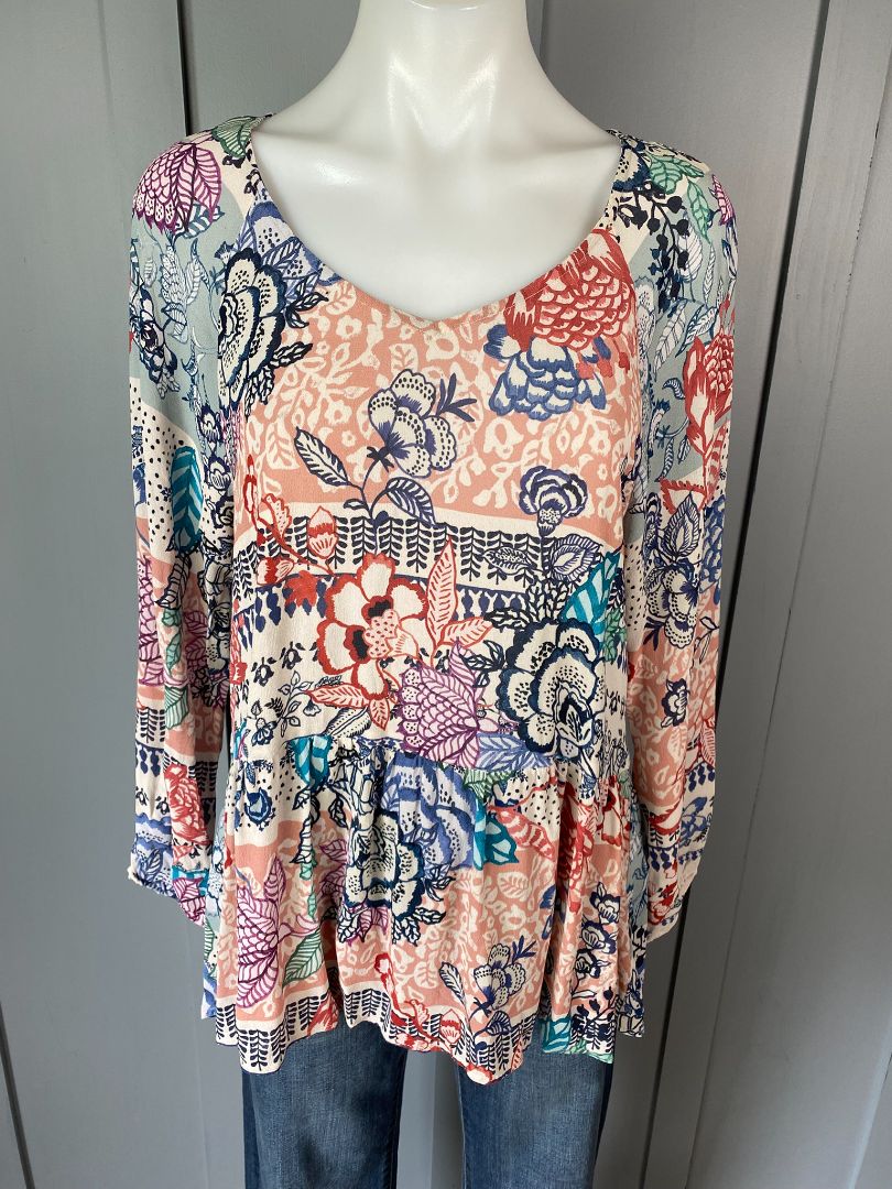 Soft floral Loobie's Story Tops, 14