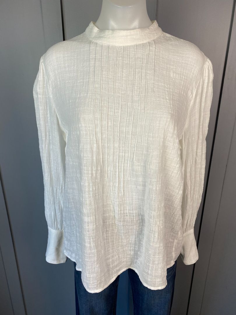 White Max Tops, 14