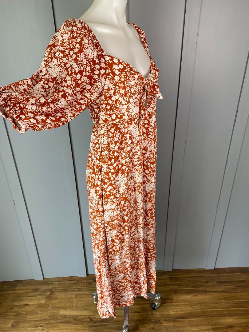 BNWT Rust floral Sass Dress, 8
