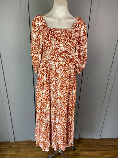 BNWT Rust floral Sass Dress, 8
