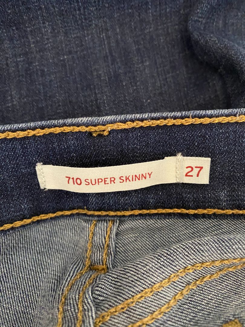 Blue Levis Jeans, 27