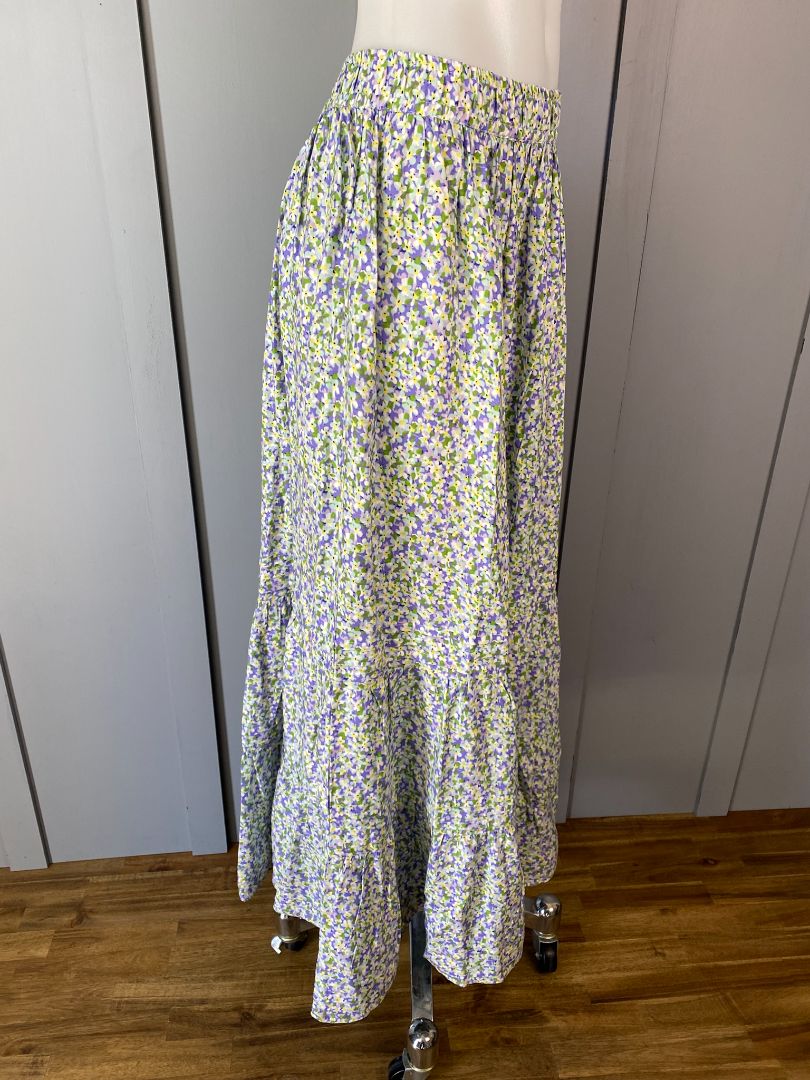 Multi floral Beme Skirt, 16