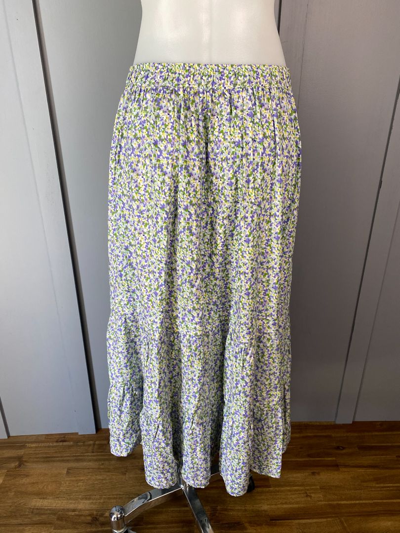 Multi floral Beme Skirt, 16