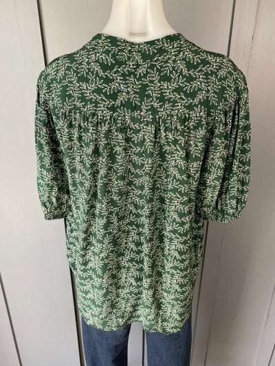 Green & White Witchery Tops, 10