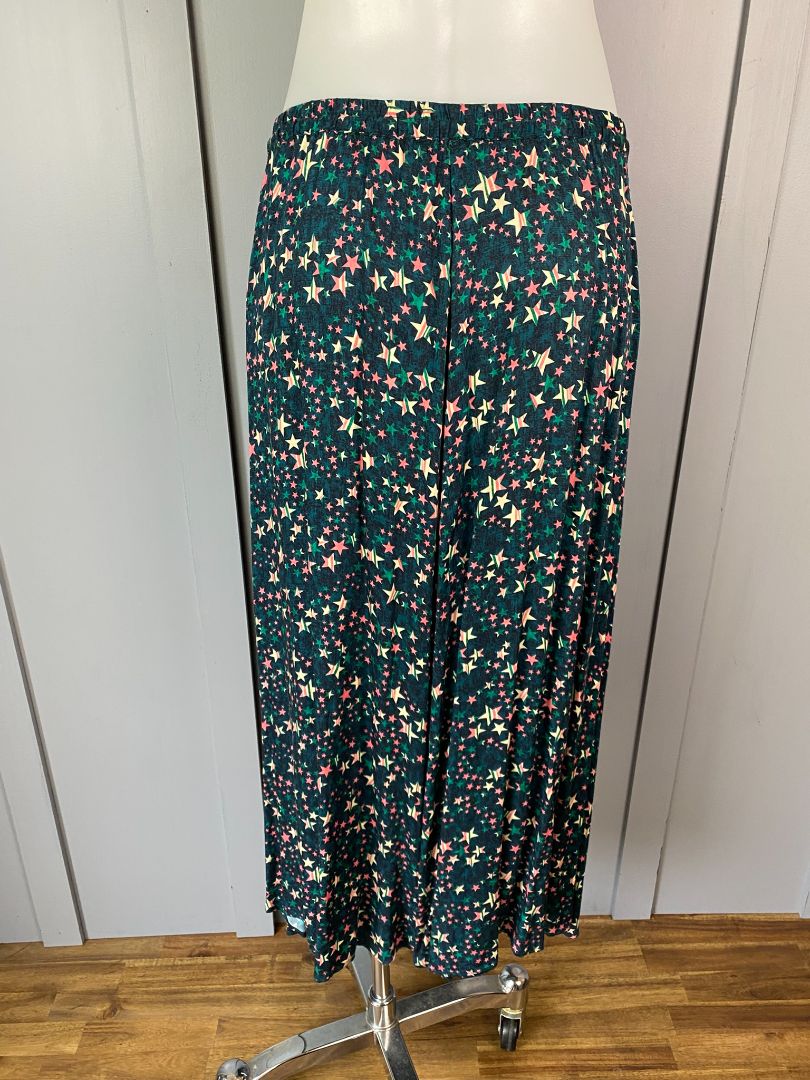 BNWT Green Stella + Gemma Skirts, 10