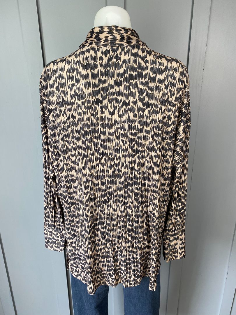 Animal print Decjuba Tops, M