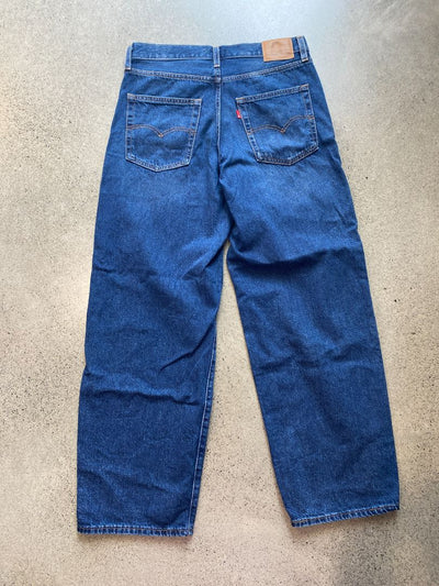 Blue Levis Jeans, 28