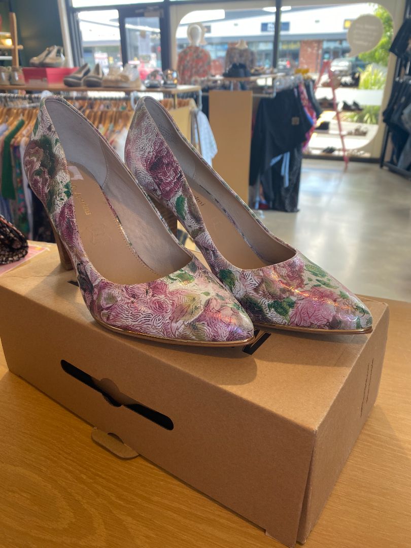 Rose metallic floral Merchants Shoes, 40
