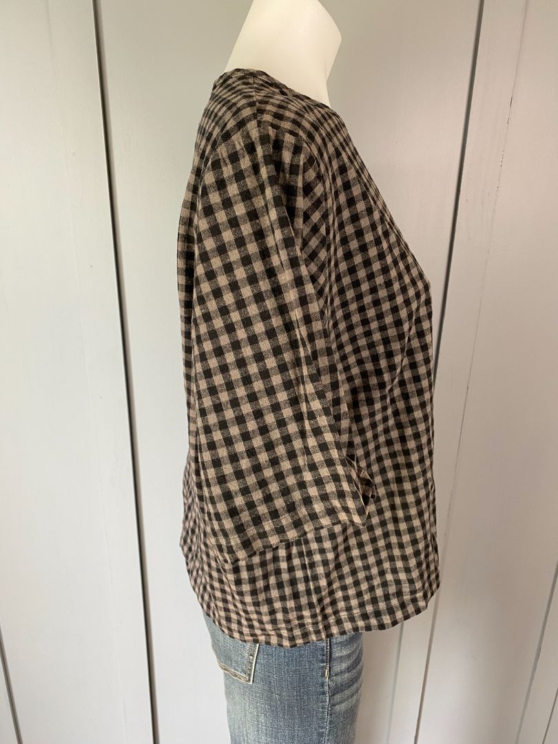 Black & Grey Gingham Commoners Top, 10