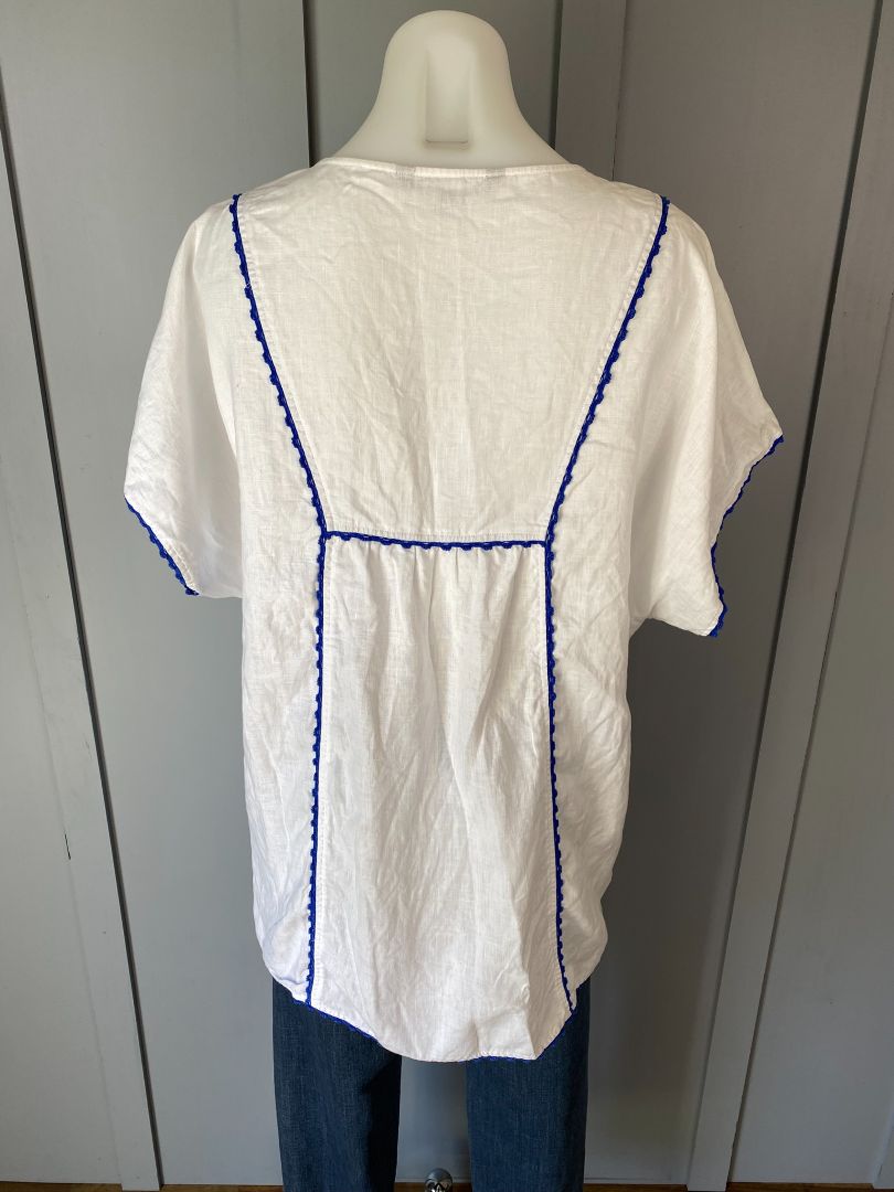 WHite & blue Sports Craft Tops, XL