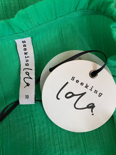 BNWT Green Seeking Lola Tops, 18
