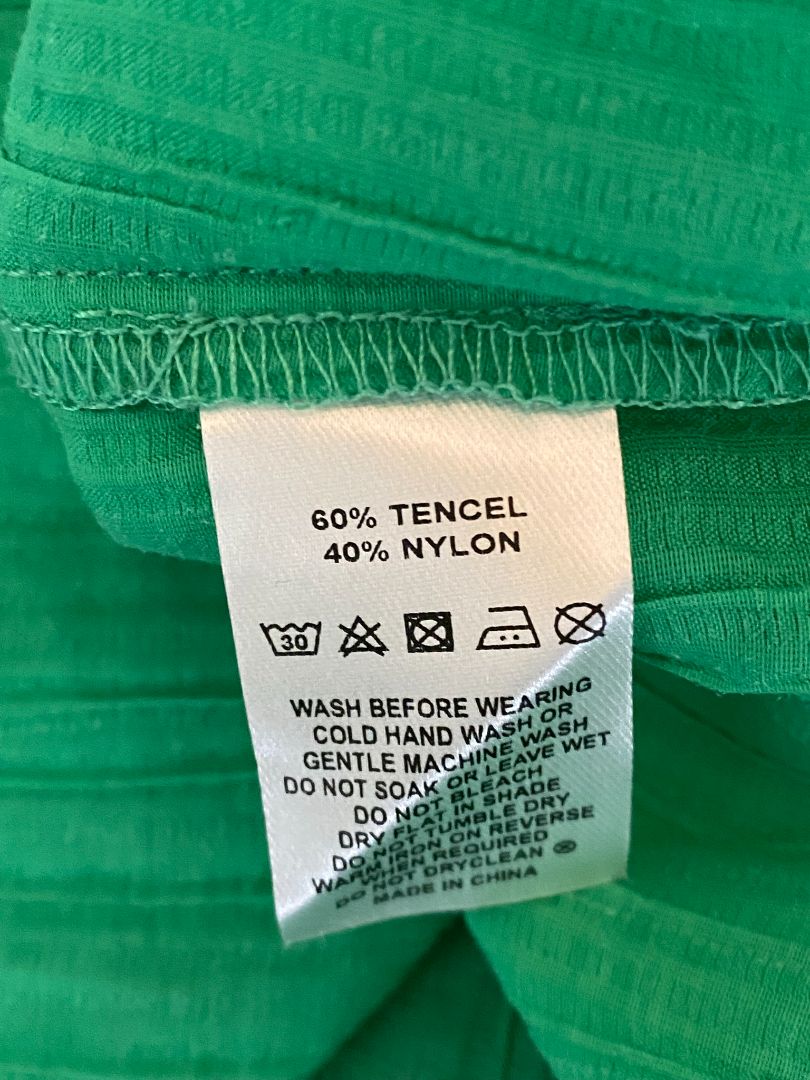 BNWT Green Seeking Lola Tops, 18