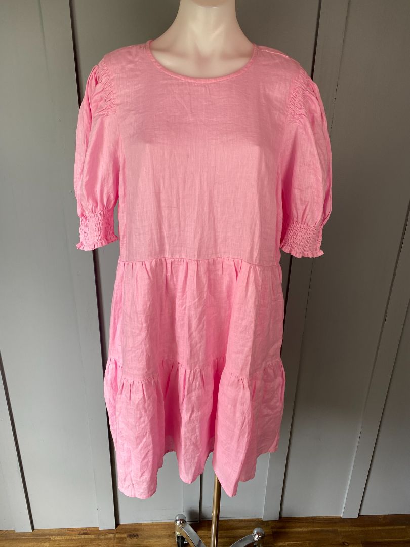 BNWT Pink Seeking Lola Dress, 16