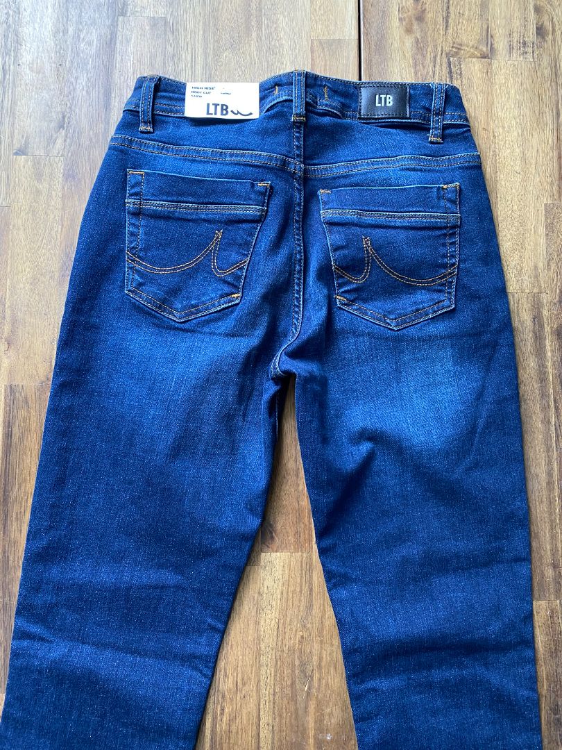 BNWT Dark blue LTB Jeans, 26