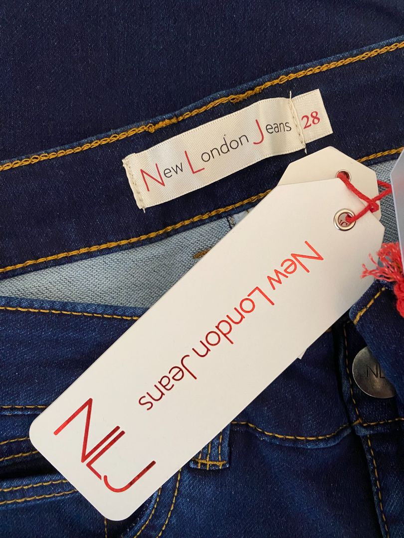 BNWT Dark blue New London Jeans, 28