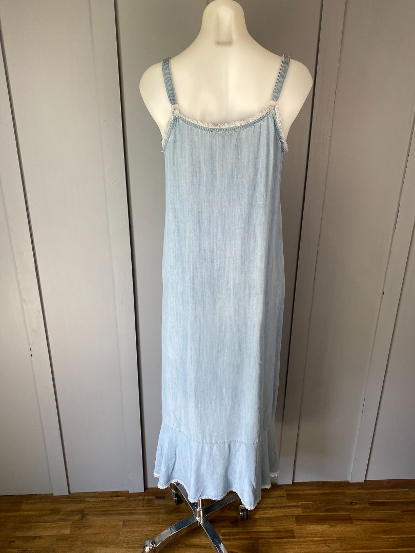Blue Chambre knewe Dress, 10