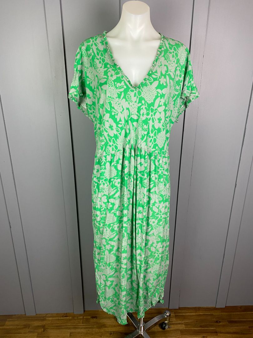 BNWT Grey/Green floral Briarwood Dress, L